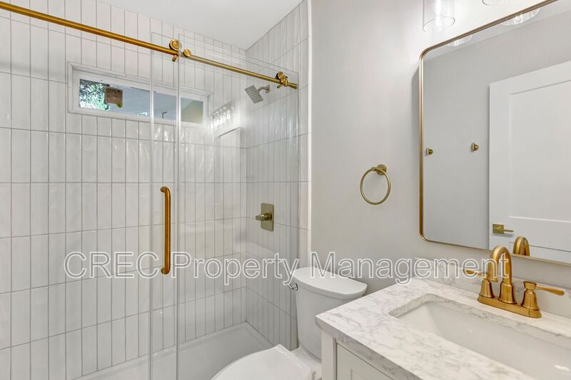 Charleston Condo: 1757 Skinner Avenue