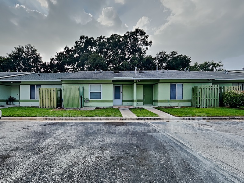 Winter Garden Townhome: 1166 Westside Dr