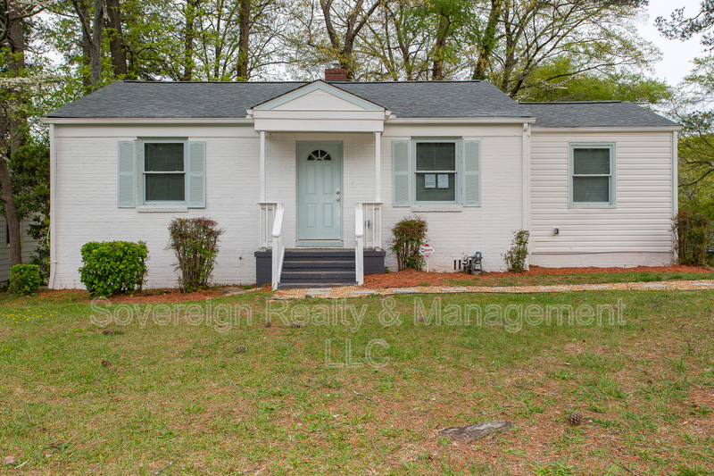Atlanta House: 1854 Broadwell St SW