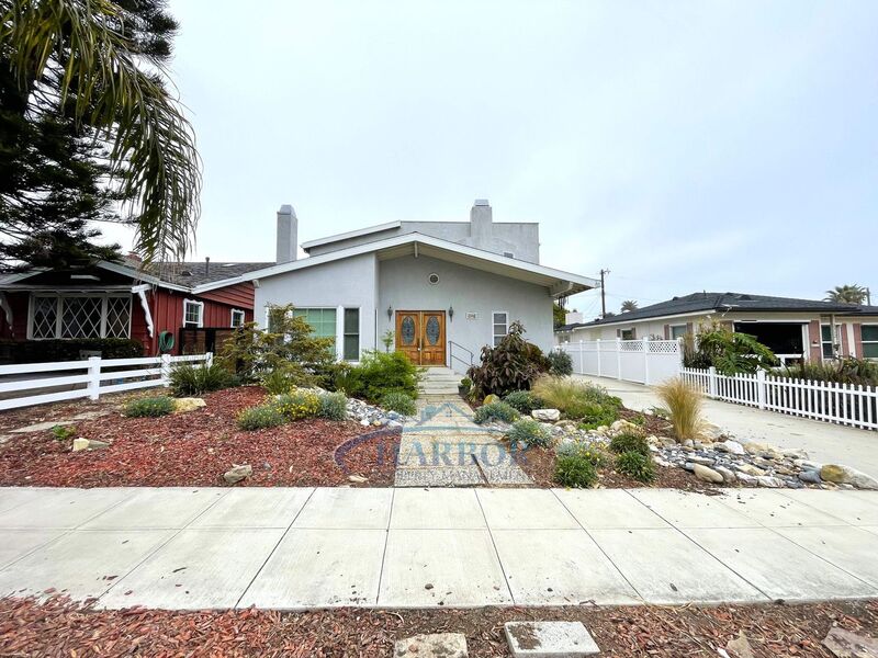 San Pedro House: 3706 South Emily Street