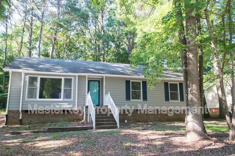 Durham House: 3002 Appling Way