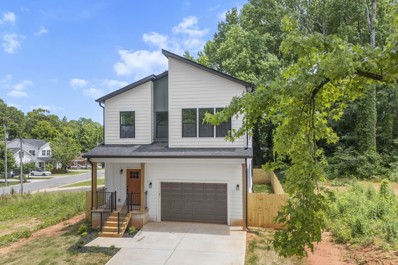 Charlotte House: 3420 Tappan Place