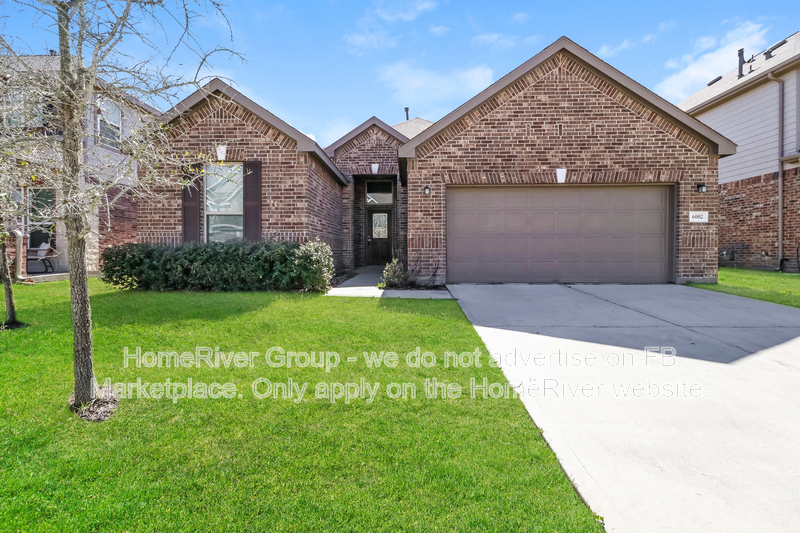 Humble House: 6002 River Timber Trl