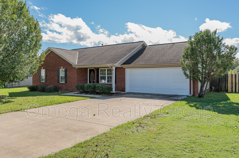 Vance House: 18535 Meadow Run Dr