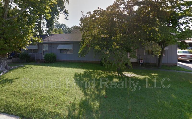 Nashville House: 203 South Alston Street