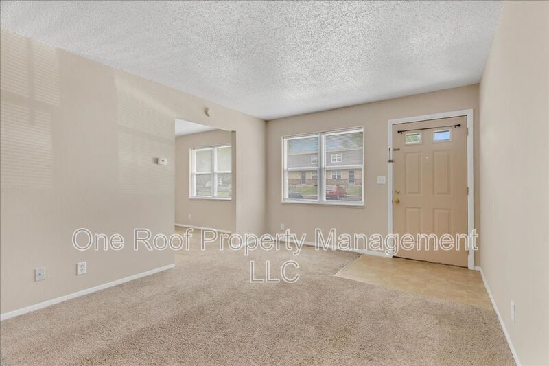 Harrisonville House: 701 Linwood Dr.