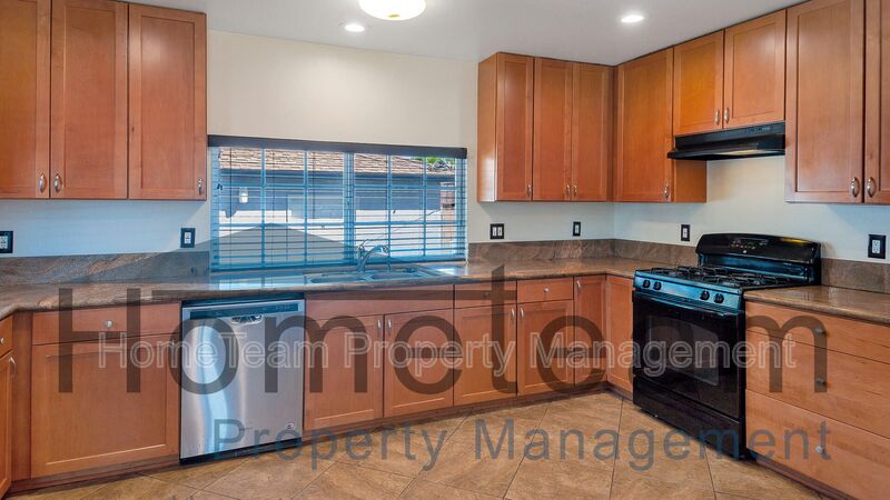 4 BR/ 2 BA 1948 SQFT/ Pacific Beach - Photo 9