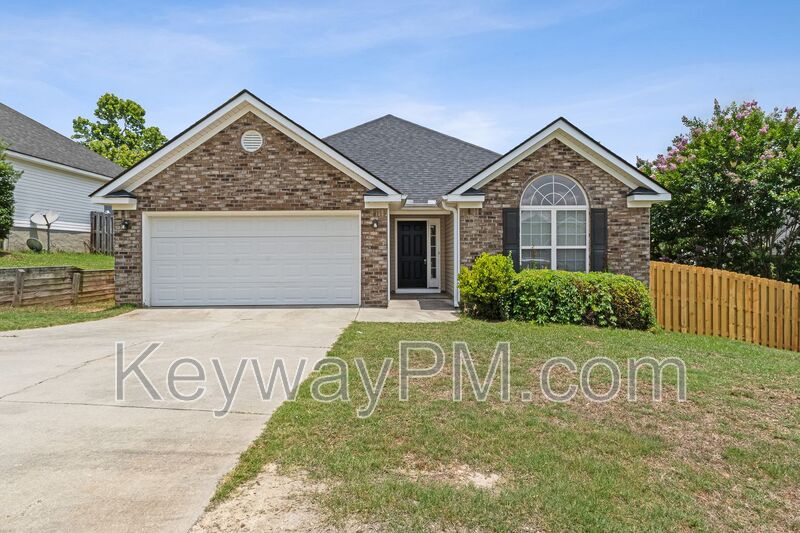 Grovetown House: 304 Elbrus Way