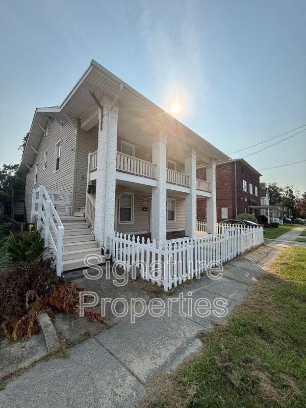 Norfolk Condo: 180 West Balview Avenue