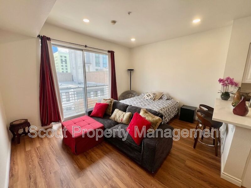 San Diego Condo: 445 Island Ave