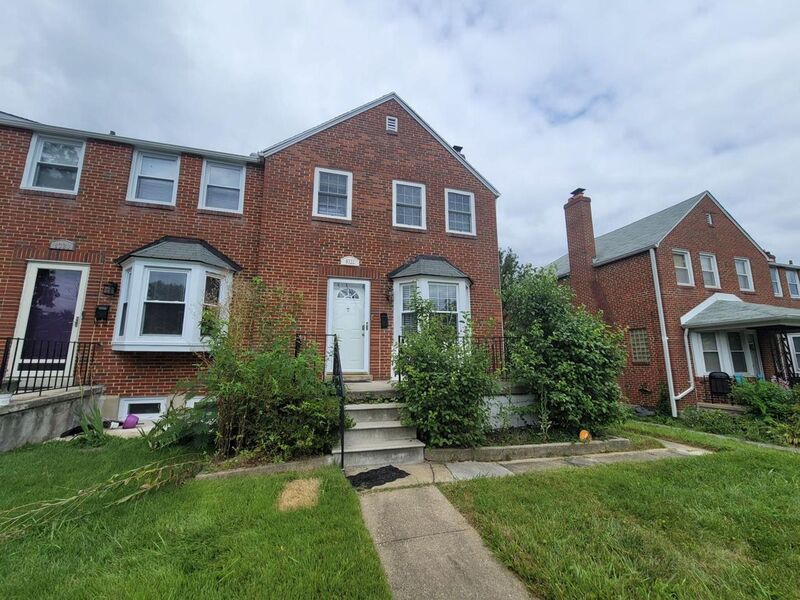 Towson Townhome: 8322 Loch Raven Blvd