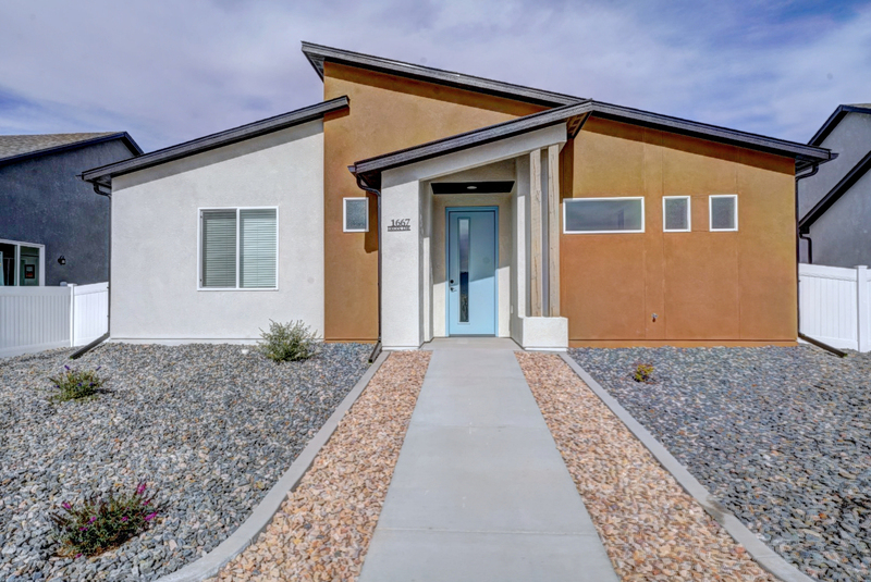 Fruita House: 1667 Iron Dr
