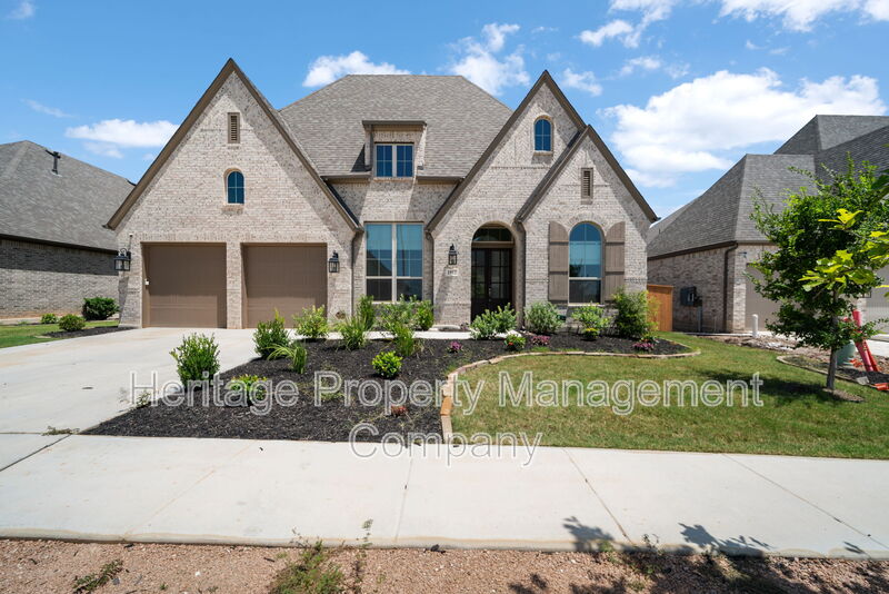 New Braunfels House: 1912 Privet Road