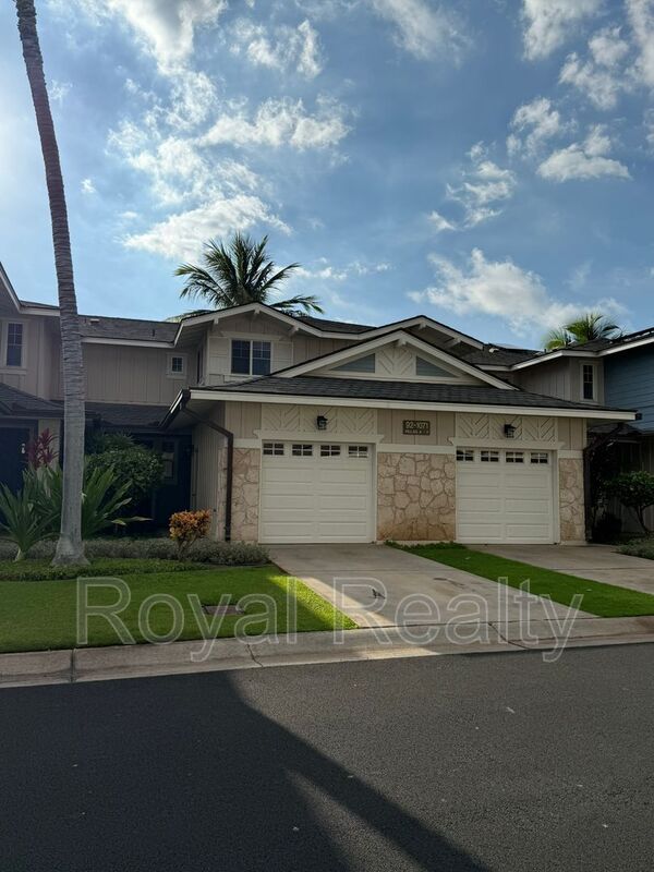 Kapolei Townhome: 92-1071 Koio Drive