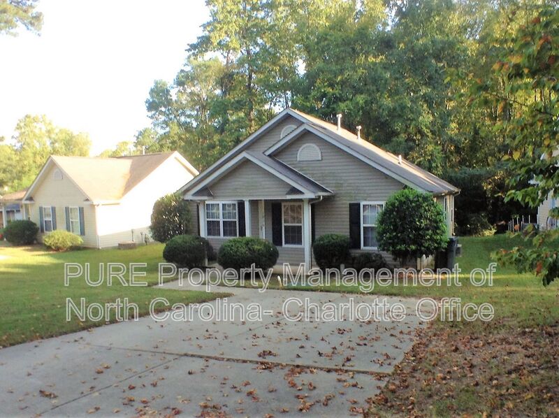 Charlotte House: 1826 Charnell Lane