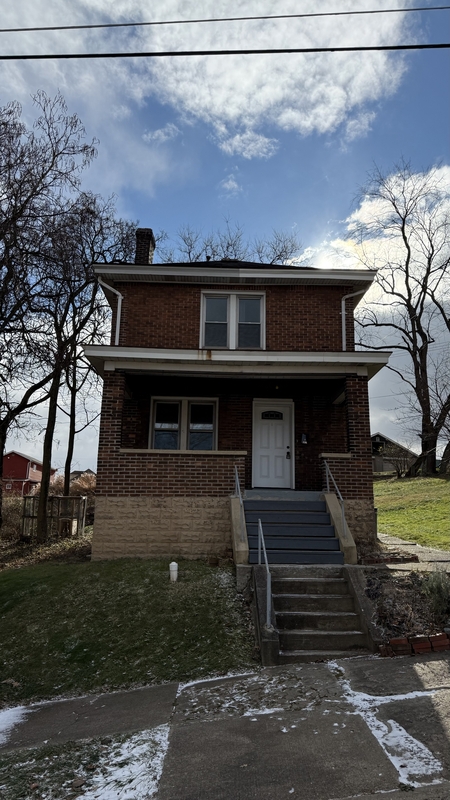 Homestead House: 136 Arkansas Avenue