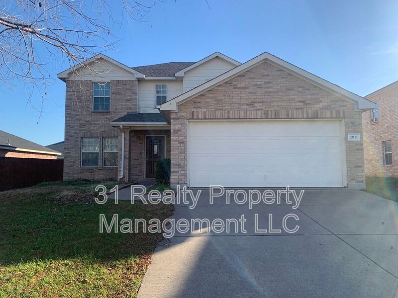 Grand Prairie House: 2011 Limestone Dr