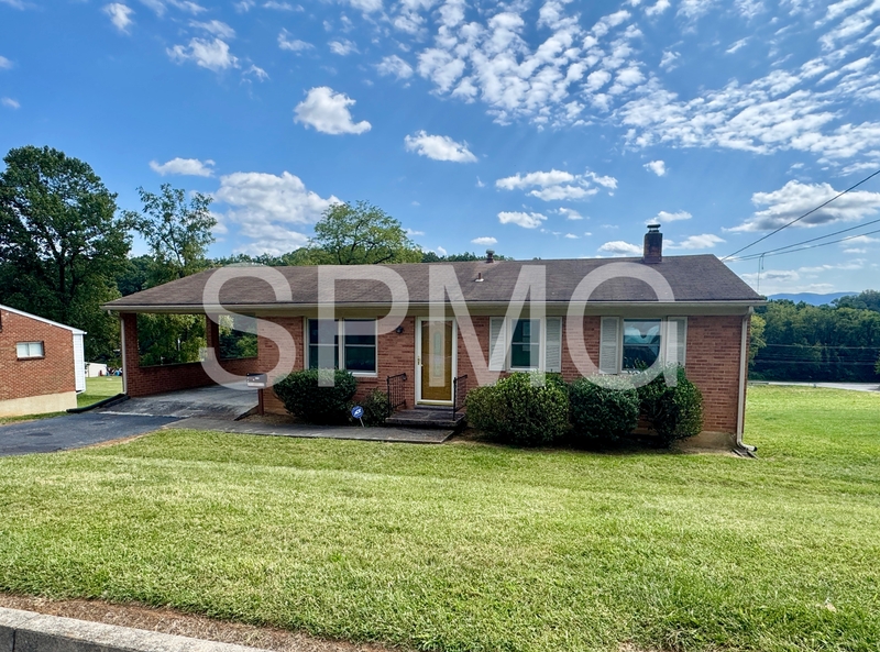 Roanoke House: 3726 Rolling Hill Avenue Northwest