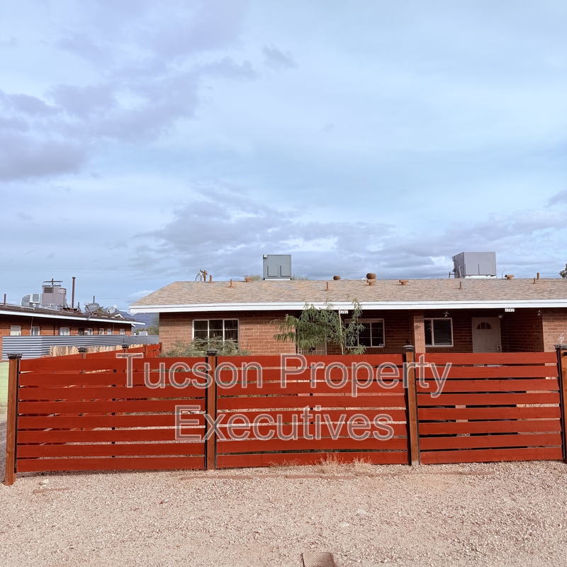 Tucson Condo: 4741 E. 2nd Street