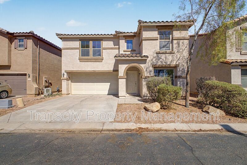 Gilbert House: 2755 S Southwind Dr.