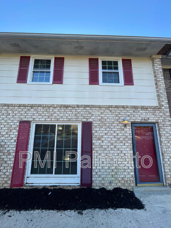 Columbia Townhome: 1312 Cactus Avenue