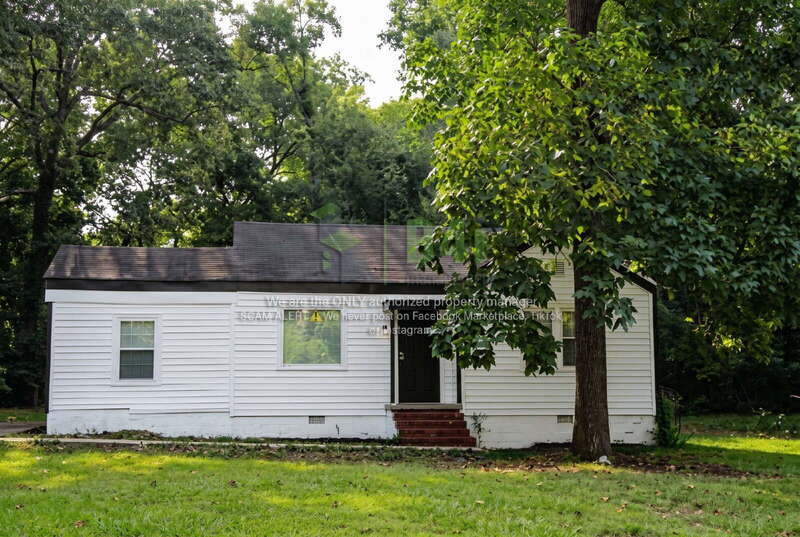 Columbus House: 50 Eddy Drive