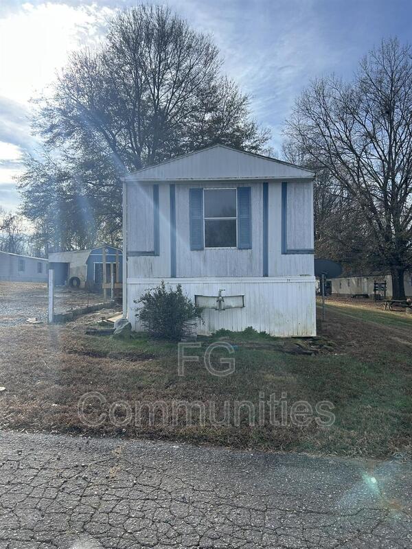 Morganton House: 1754 Zion Rd Unit 23