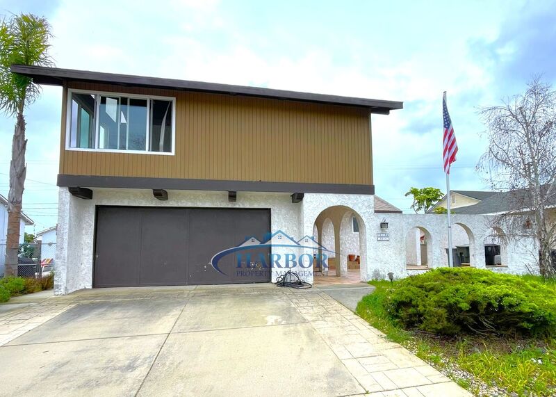 Torrance House: 5514 Halison Street