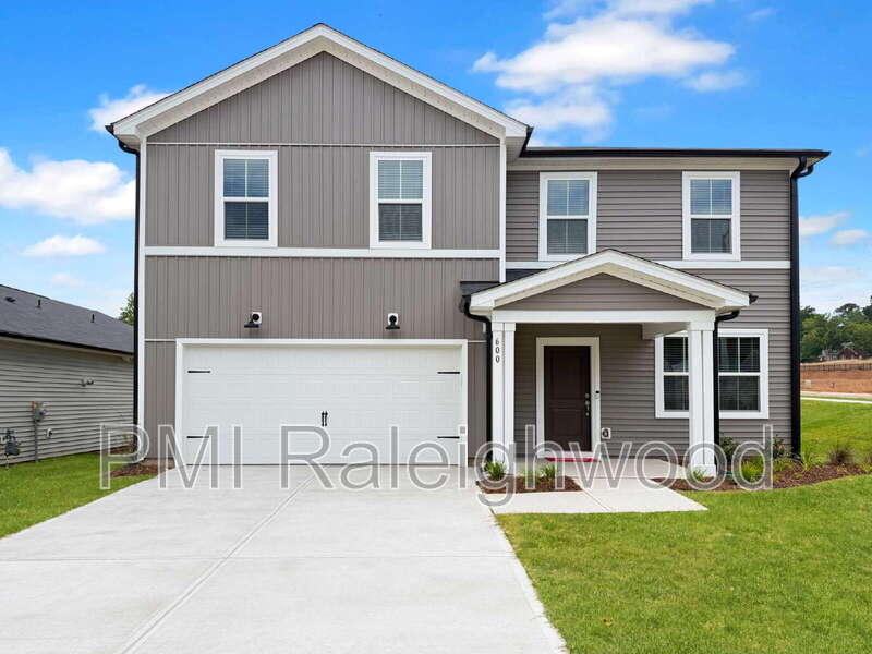 Sanford House: 600 Westford Drive