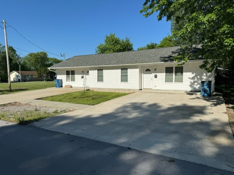 Marion Condo: 702 N Washinton St, Apt B