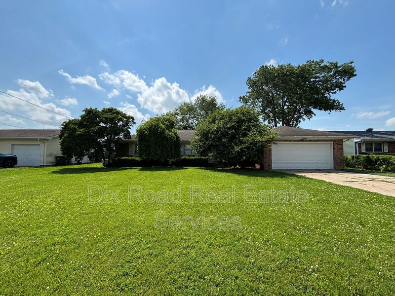 Trenton House: 601 Brelsford Avenue