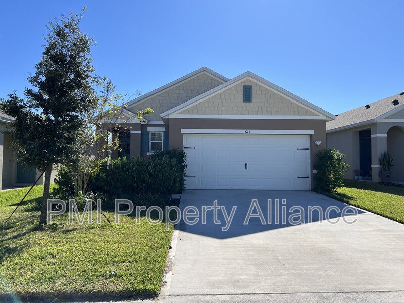 DeLand House: 617 Autumn Breeze St