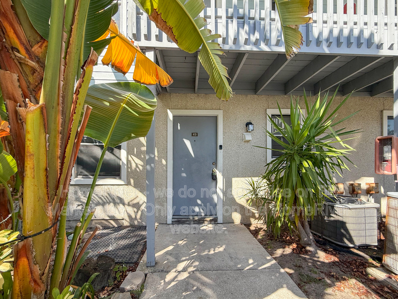Saint Augustine Condo: 700 W Pope Rd