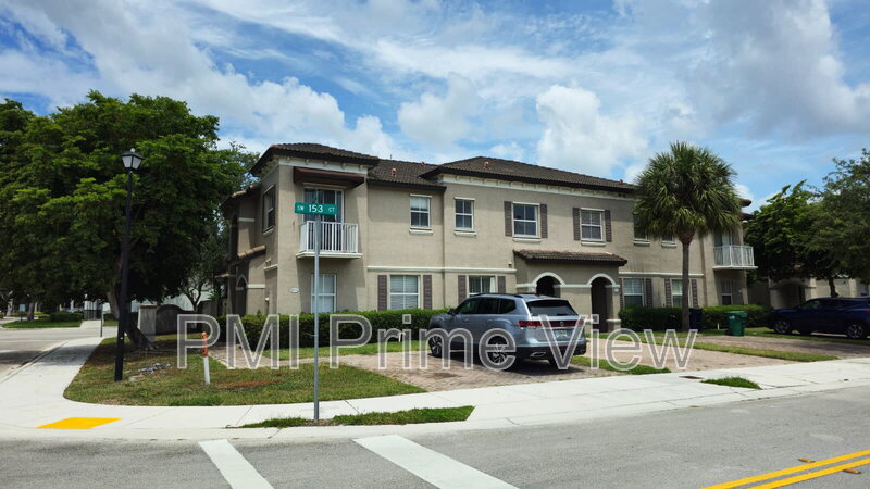 Miami Townhome: 8934 SW 153 CT