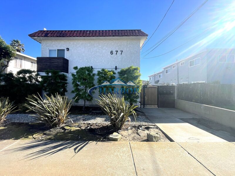 San Pedro Condo: 677 W. 39th Street