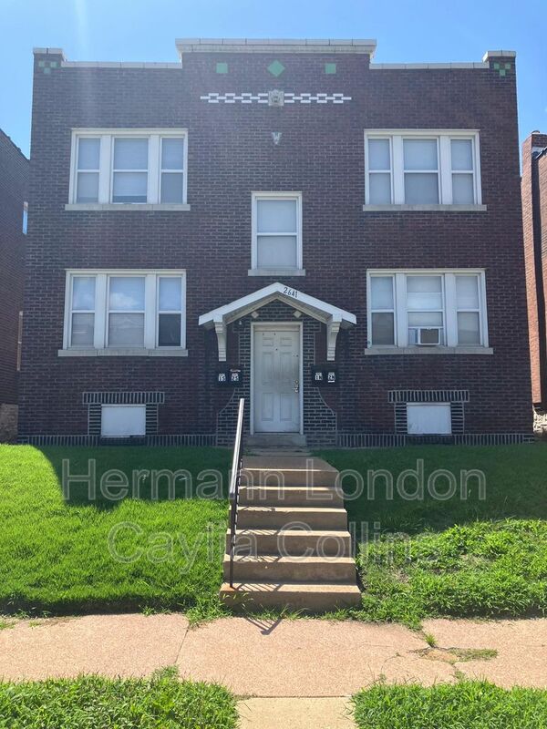 St Louis House: 2641 Minnesota Ave