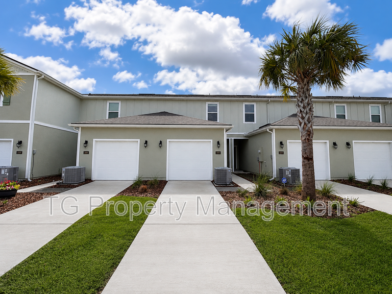 Middleburg House: 903 Rivertree Place