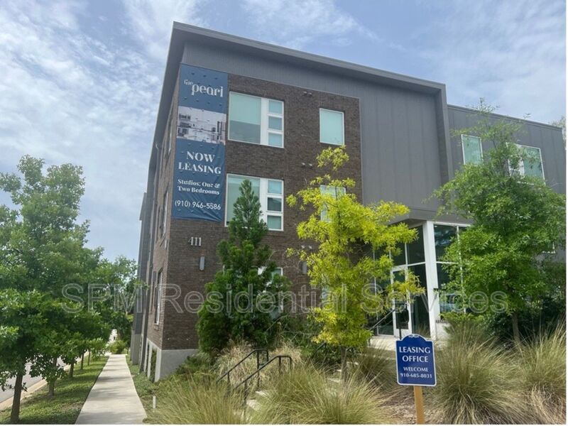 Wilmington House: 411 Wooster St