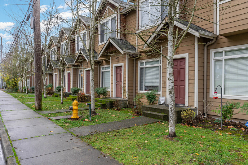 Seattle Townhome: 13005 64th Ave S