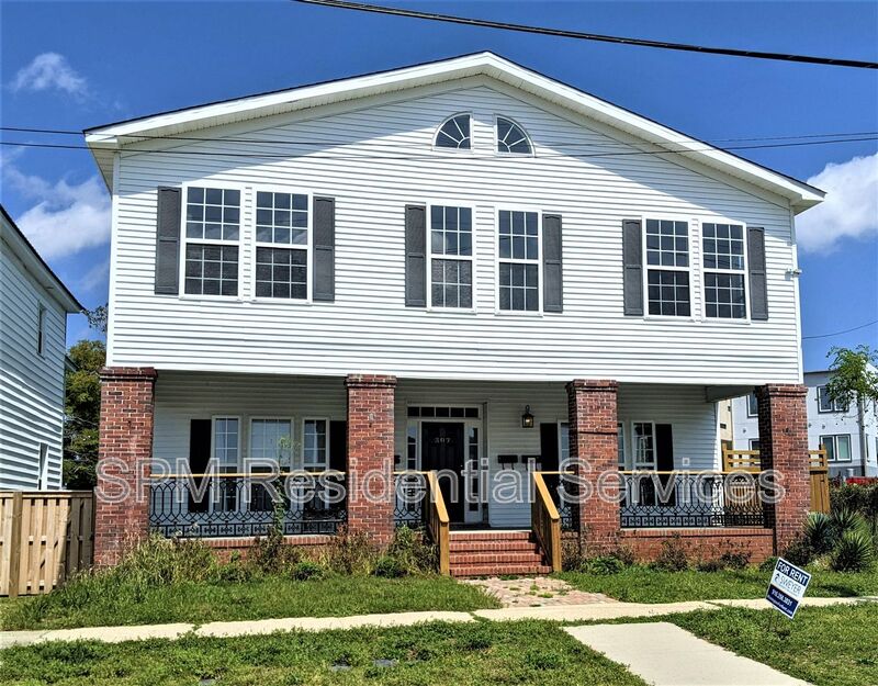 Wilmington House: 307 Harnett St