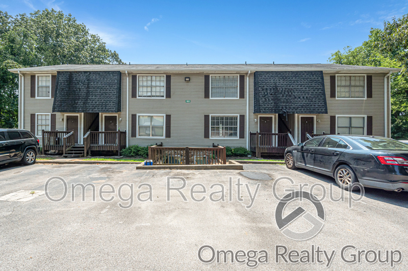 Center Point Condo: 1932 2nd St NE