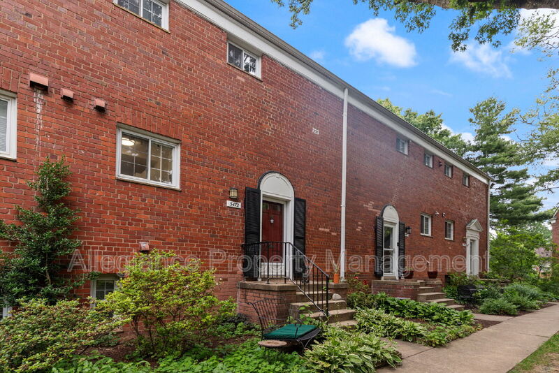 Alexandria House: 3472 Gunston Road