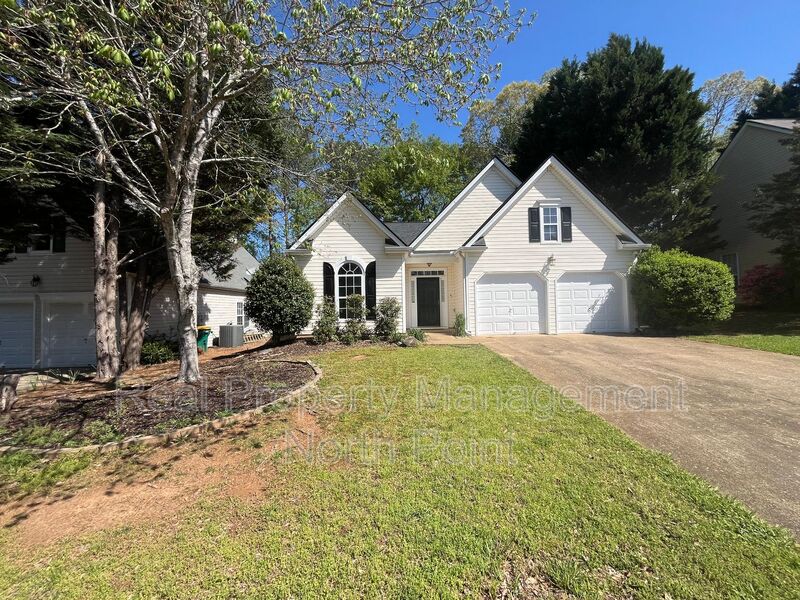 Woodstock House: 155 Weatherstone Dr