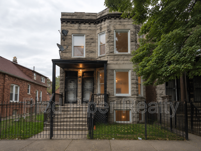 Chicago Condo: 5621 South Elizabeth Street - 2