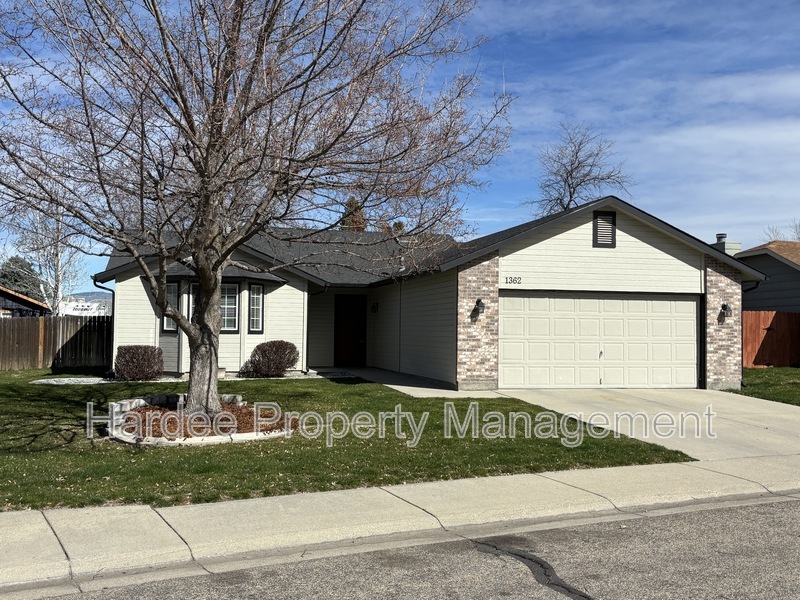 Boise House: 1362 E Pineridge Dr