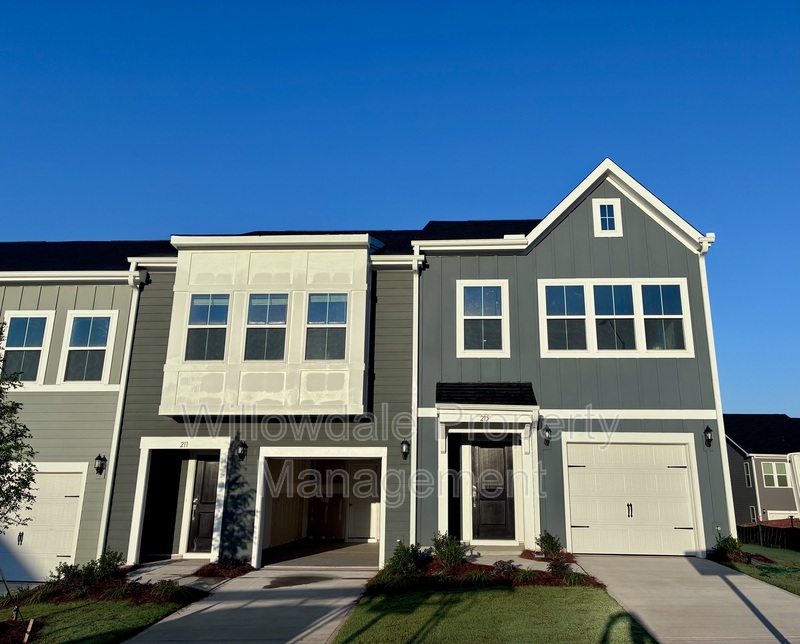 Raleigh Townhome: 211 Central Townes Way