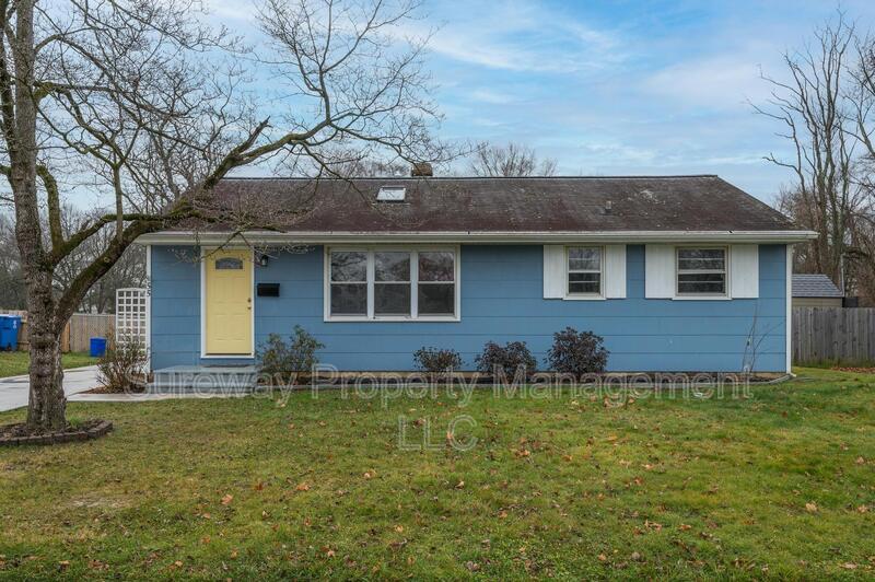 Lumberton House: 55 Nassau Rd