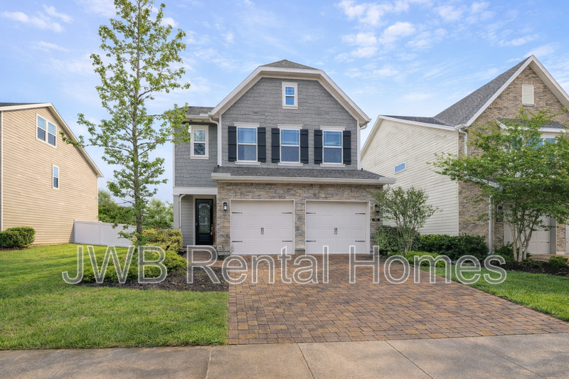 St Augustine House: 95 Silvercreek Pl