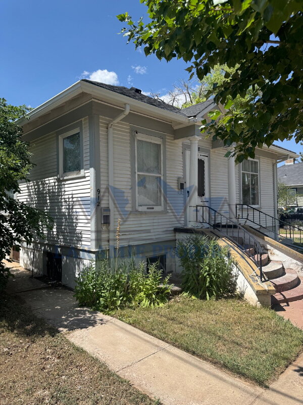 Laramie Condo: 912 Park