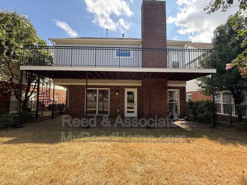 Memphis House: 126 Riverwalk Pl